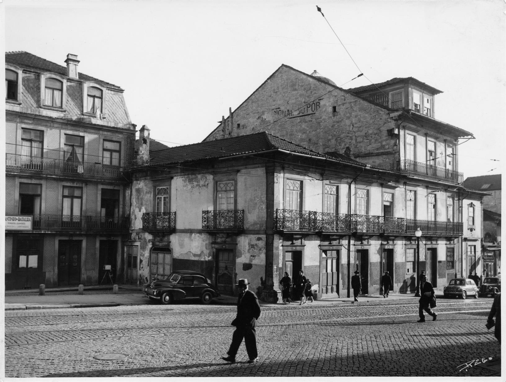 Casas do Porto : século XIV ao XIX : rua de Augusto Rosa, 74 : séculos XVIII e XIX