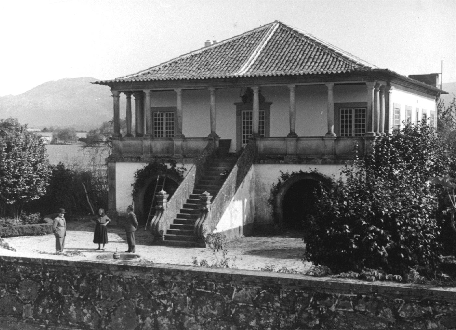 Lanheses : concelho de Viana do Castelo : uma casa