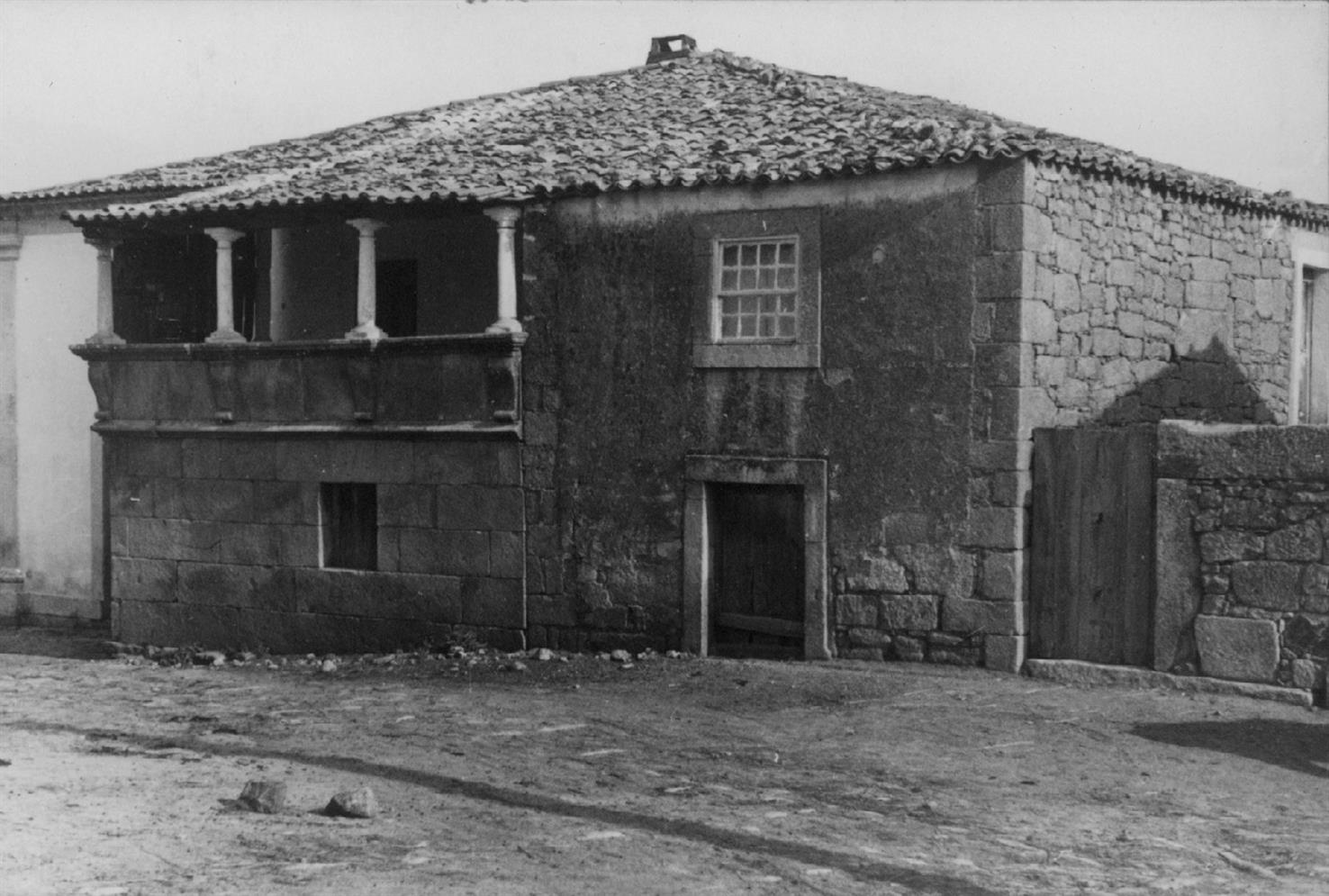 Castelo Mendo : concelho de Almeida : uma casa