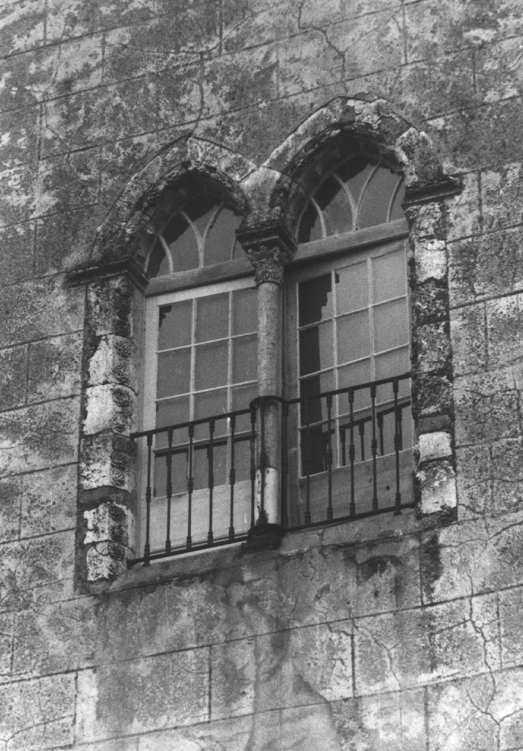 Évora : janela do torreão do Palácio dos Duques de Cadaval