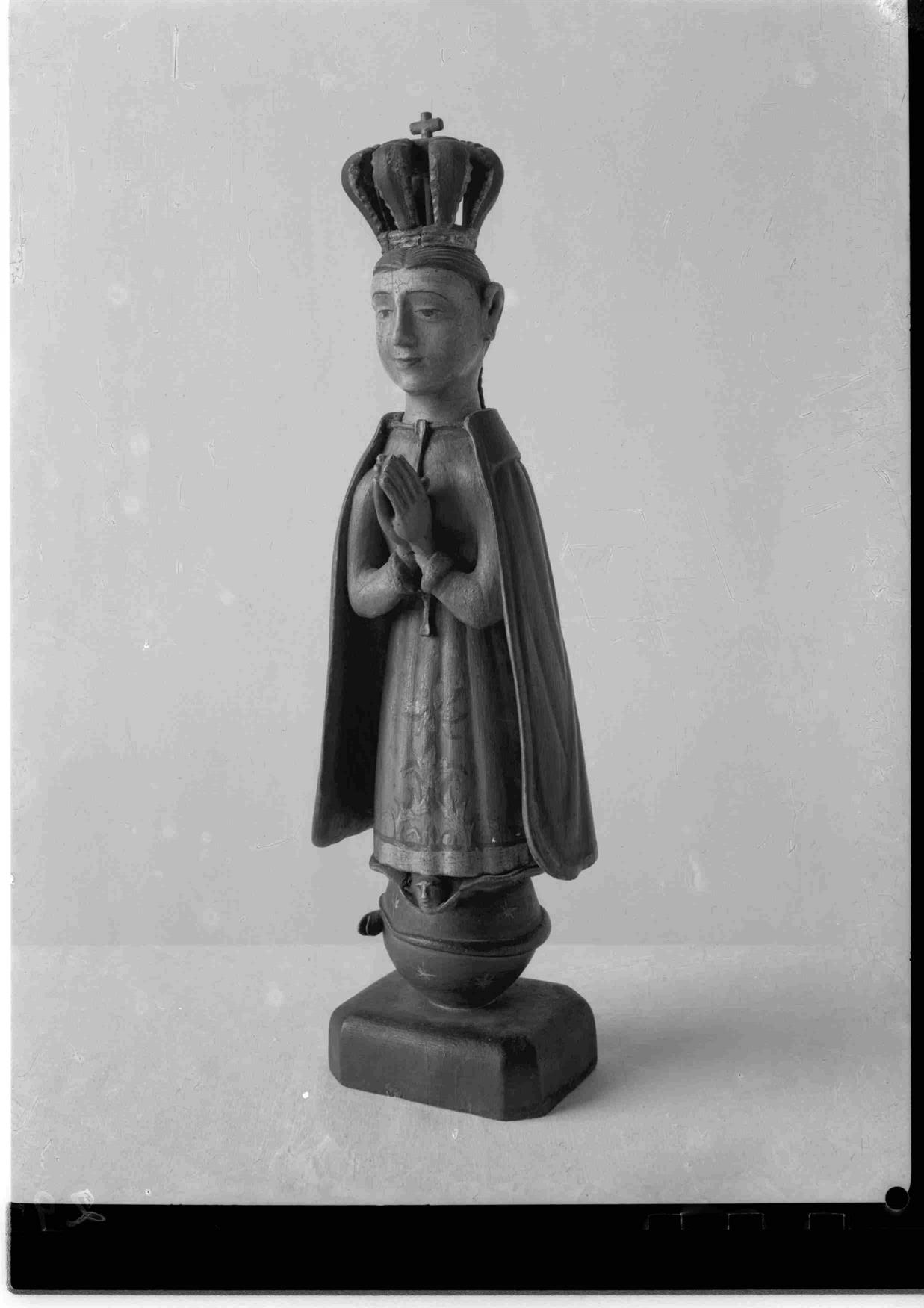 Imagens de Nossa Senhora : Nossa Senhora da Conceição : madeira : Macau : século XVIII