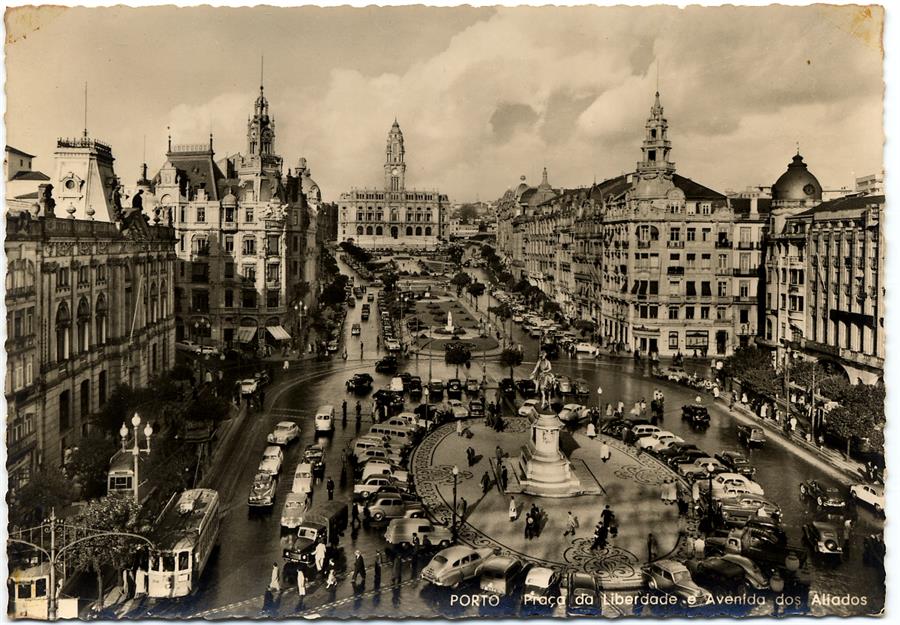 Porto : Praça da Liberdade e Avenida dos Aliados