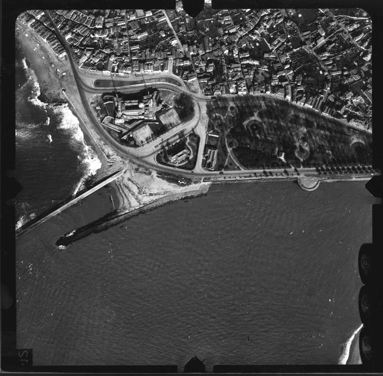 [Fotografia aérea da cidade do Porto : 1939-1940 : fiada 5, n.º 008]
