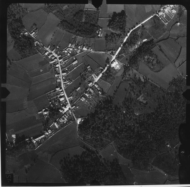 [Fotografia aérea da cidade do Porto : 1939-1940 : fiada 7, n.º 069]