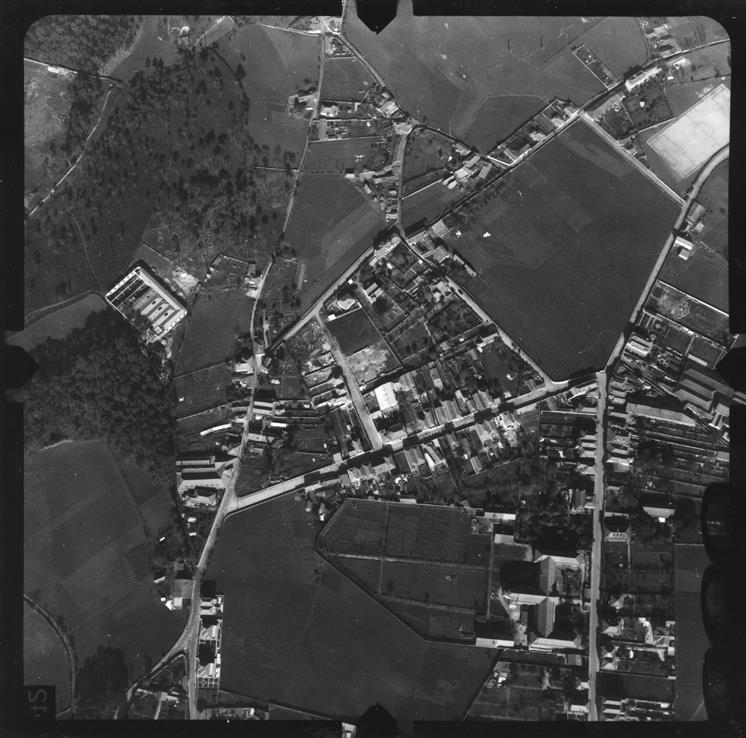 [Fotografia aérea da cidade do Porto : 1939-1940 : fiada 9, n.º 113]