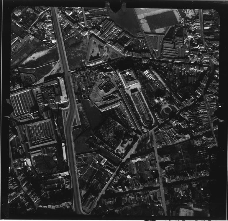 [Fotografia aérea da cidade do Porto : 1939-1940 : fiada 16, n.º 285]