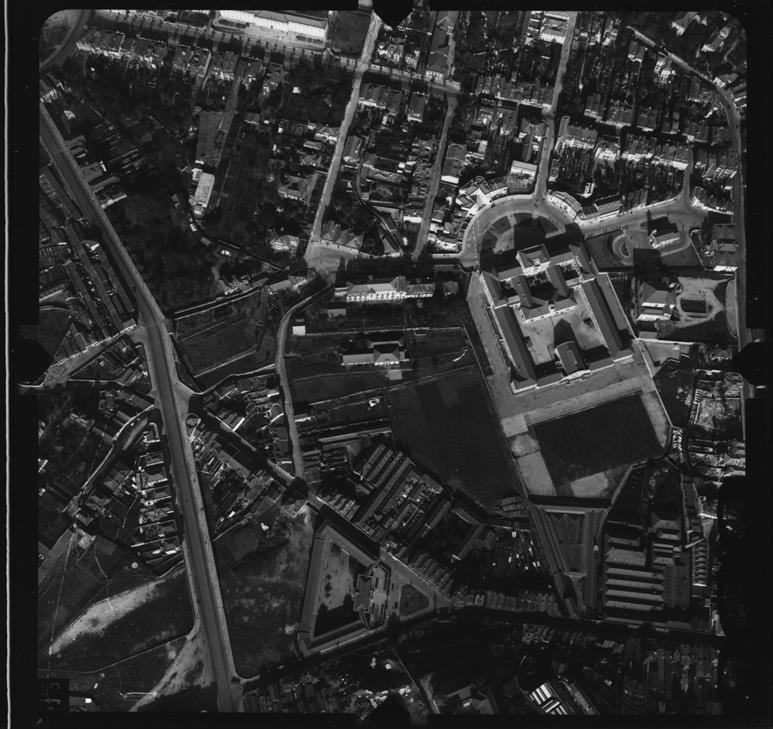 [Fotografia aérea da cidade do Porto : 1939-1940 : fiada 16, n.º 287]