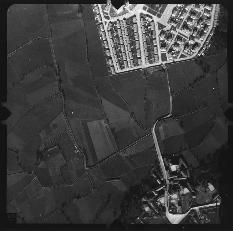[Fotografia aérea da cidade do Porto : 1939-1940 : fiada 17, n.º 329]