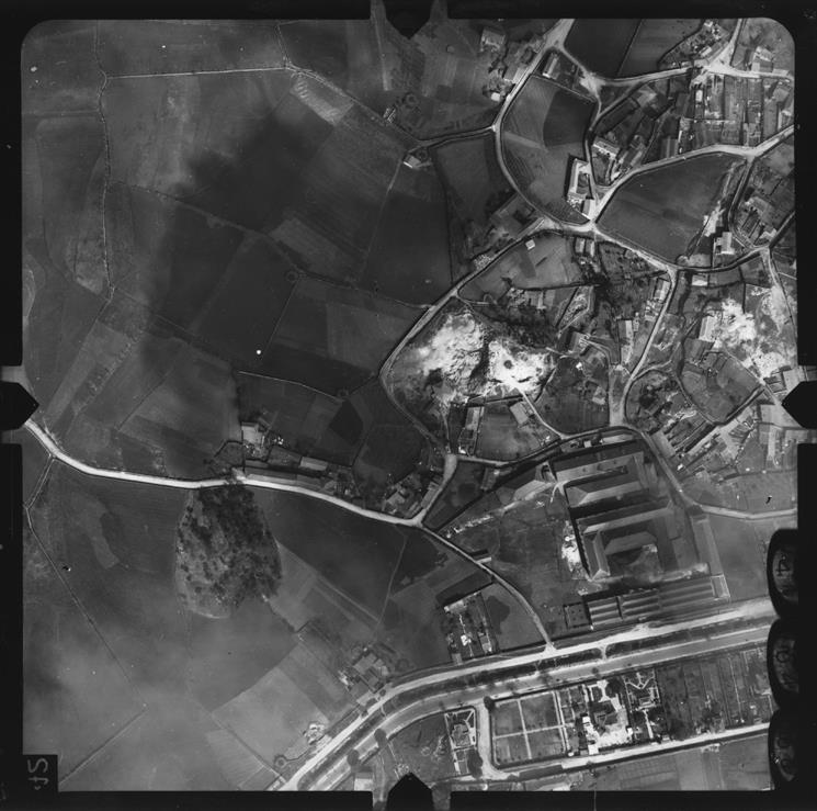[Fotografia aérea da cidade do Porto : 1939-1940 : fiada 17A, n.º 458]