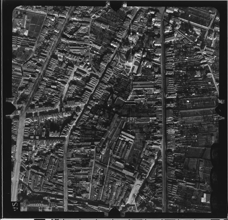 [Fotografia aérea da cidade do Porto : 1939-1940 : fiada 20, n.º 445]