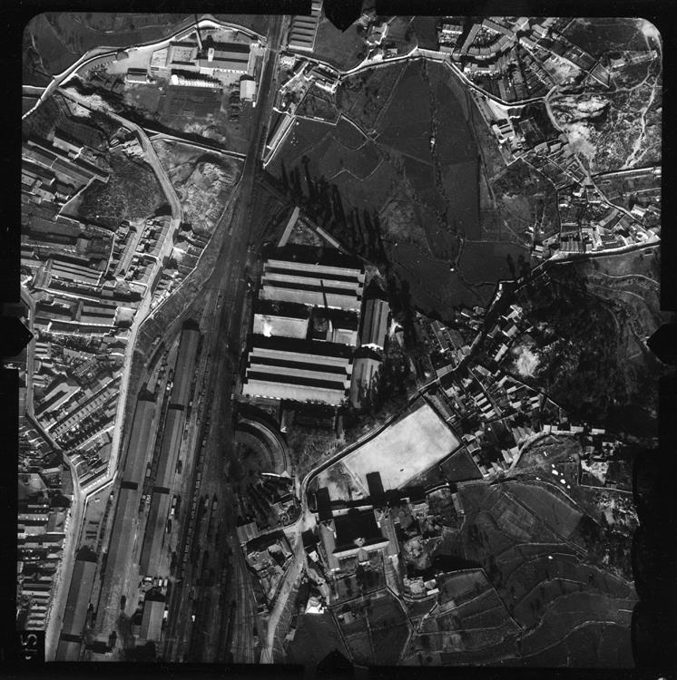 [Fotografia aérea da cidade do Porto : 1939-1940 : fiada 25, n.º 598]