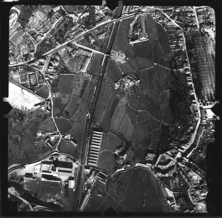 [Fotografia aérea da cidade do Porto : 1939-1940 : fiada 25, n.º 600]