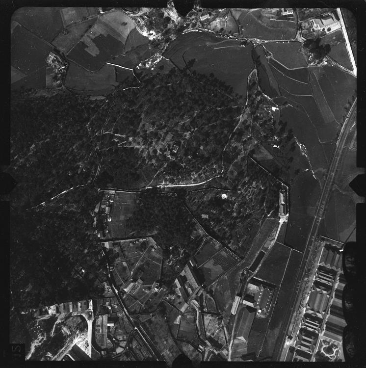 [Fotografia aérea da cidade do Porto : 1939-1940 : fiada 25, n.º 262]