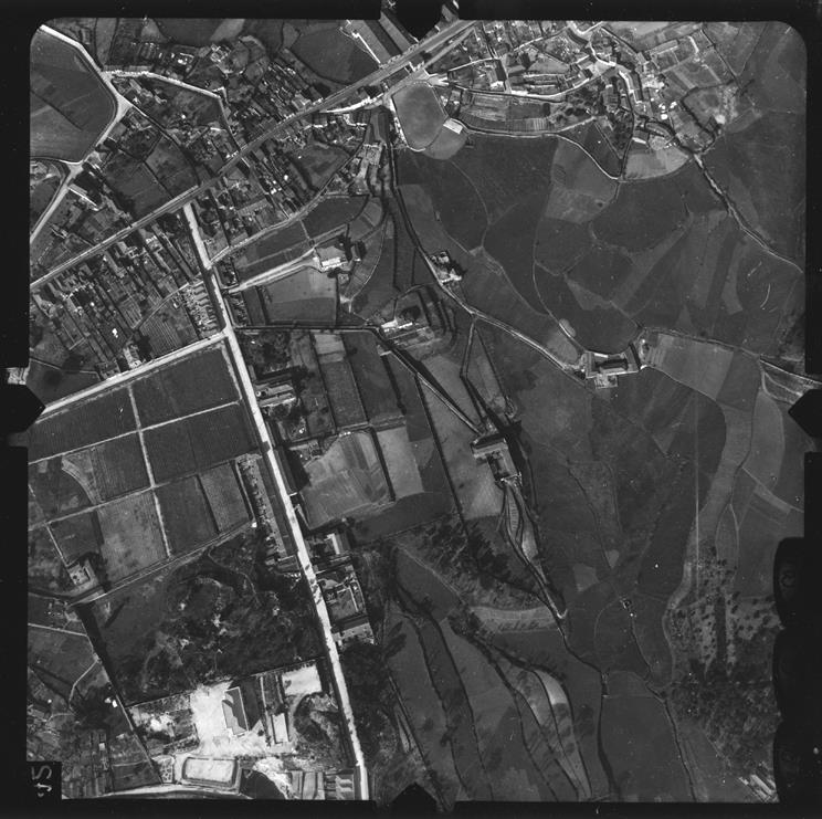 [Fotografia aérea da cidade do Porto : 1939-1940 : fiada 27, n.º 304]