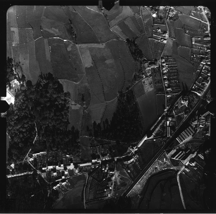 [Fotografia aérea da cidade do Porto : 1939-1940 : fiada 30, n.º 538]