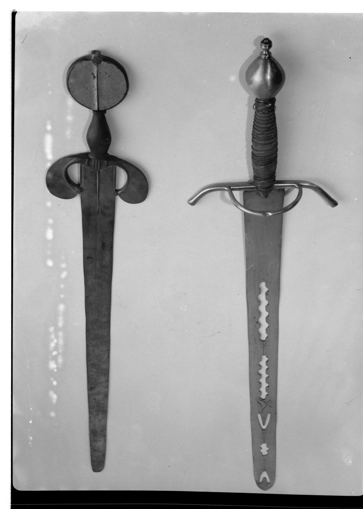 Exposição Histórico-Militar : a espada chamada de D. Afonso Henriques : séc XV