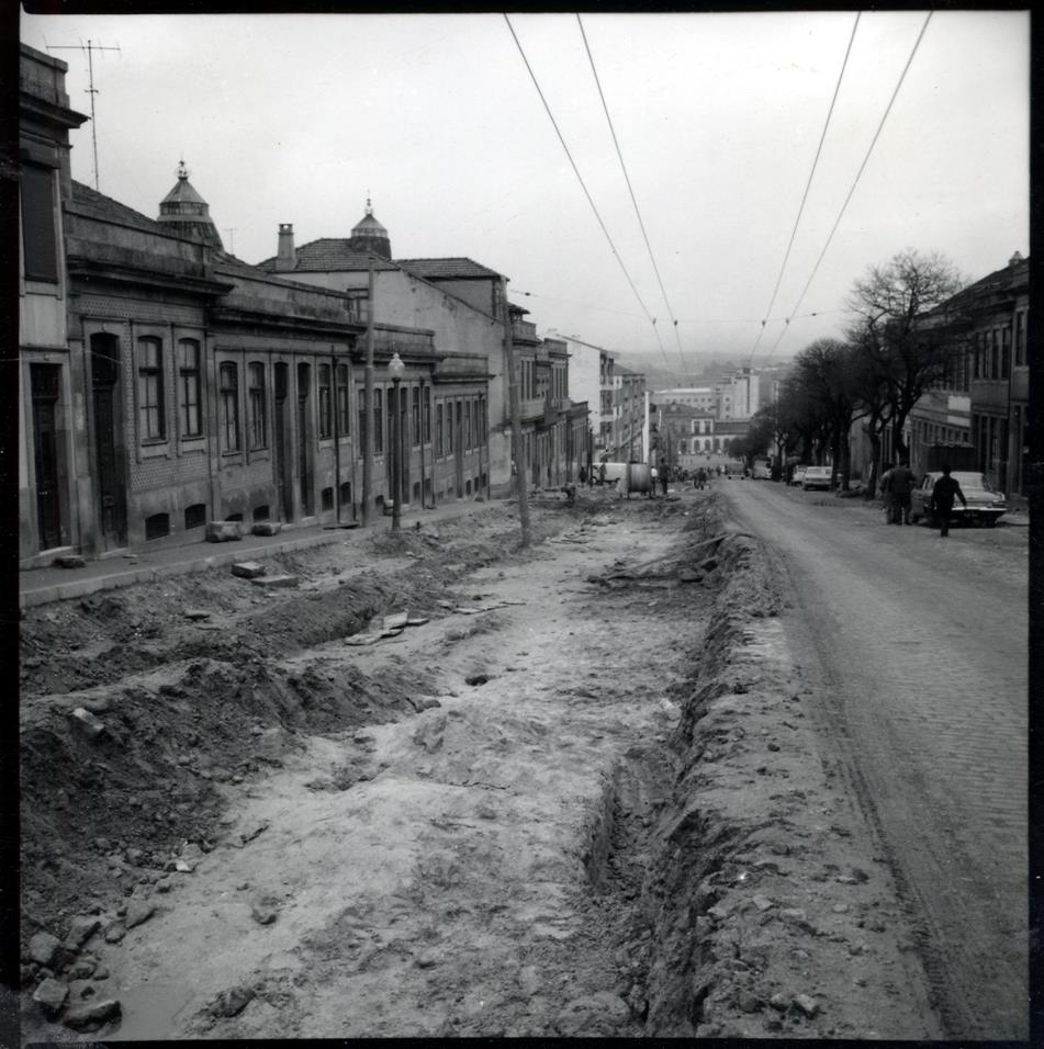 Obras na Rua Pinto Bessa : 1965