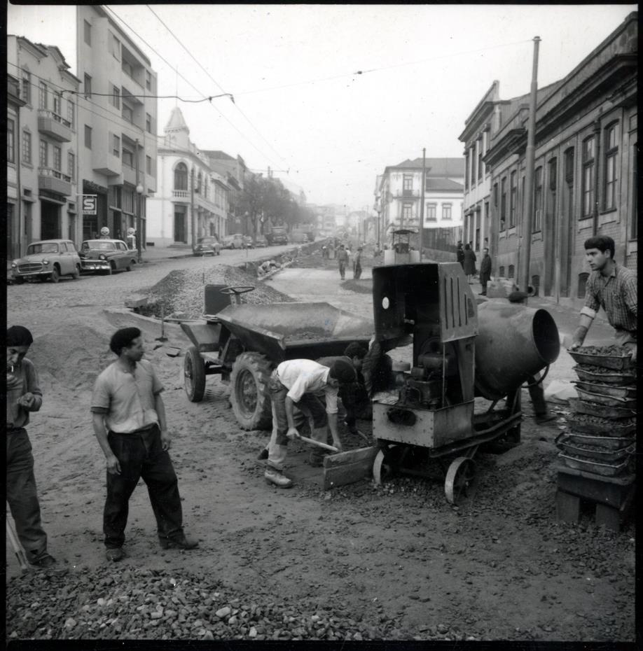 Obras na Rua Pinto Bessa : Janeiro : 1966