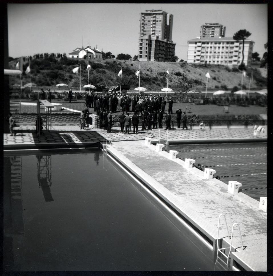 Visita ao Porto do Senhor Presidente da República : inauguração das piscinas do Fluvial