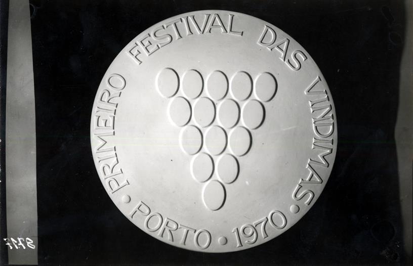 Primeiro Festival das Vindimas : 1970 : medalha comemorativa : gesso