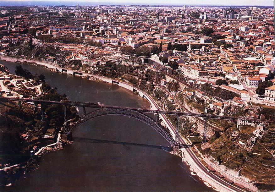 Porto : Portugal : vista aérea : Ponte de D. Maria I