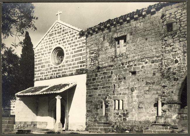 Cárquere : concelho de Resende : fachada principal da igreja matriz
