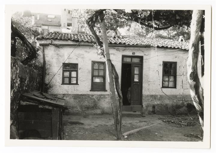 "Ilha" na Rua da Póvoa, n.º 290 a 294 : casa n.º 1