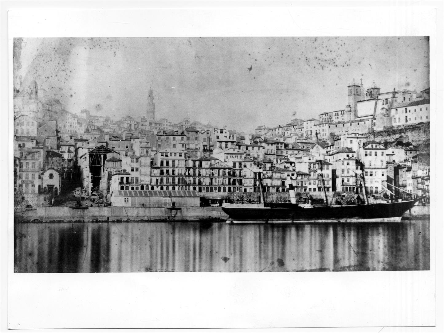 A Alfândega do Porto e o despacho aduaneiro : cais da Estiva no século XIX