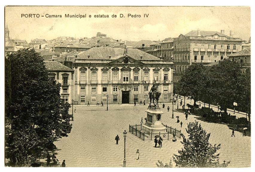 Porto: Câmara Municpal e estátua de Dom Pedro