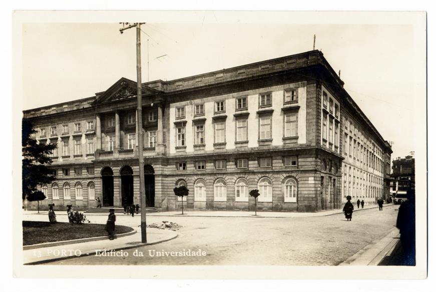 Porto : edifício da Universidade
