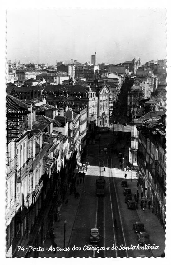 Porto : as ruas dos Clérigos e de Santo António