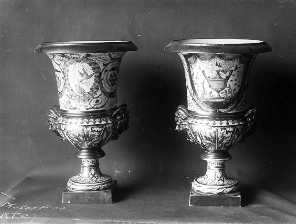 Vasos de porcelana : Paço Episcopal : Porto