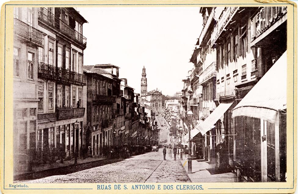 Porto : Ruas de São António e dos Clérigos