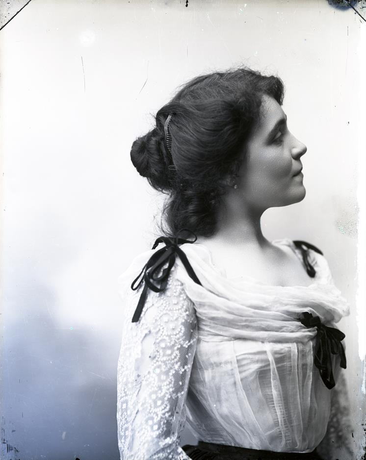 Retrato da atriz Palmira Torres