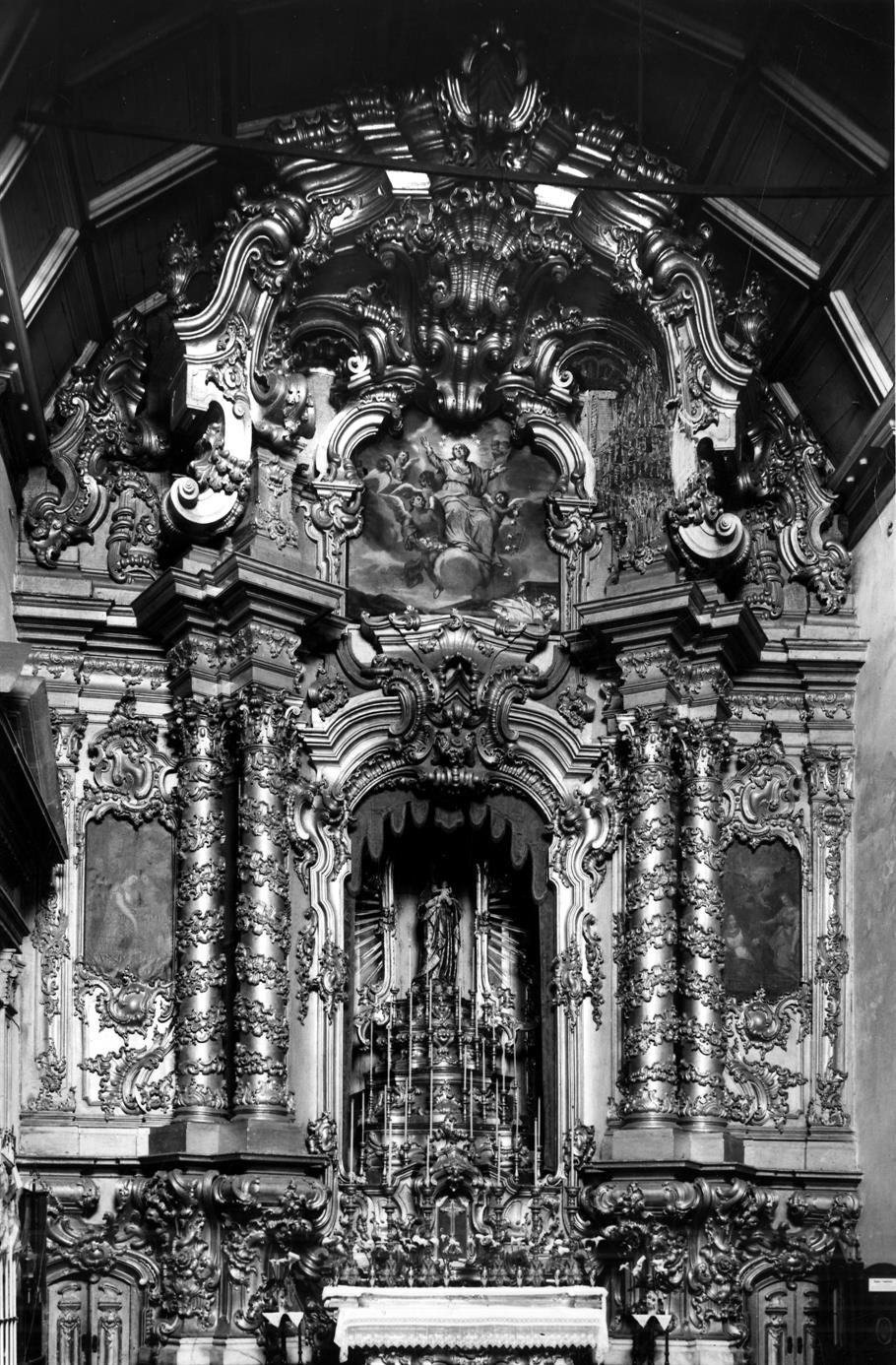 Um século de arquitectura e talha do Noroeste de Portugal : Viana do Castelo : igreja de São Domingos : retábulo da Confraria de Nossa Senhora do Rosário
