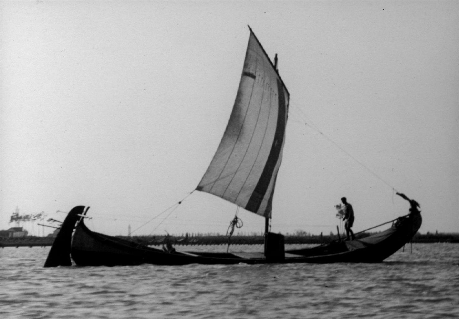 Ria de Aveiro : um barco