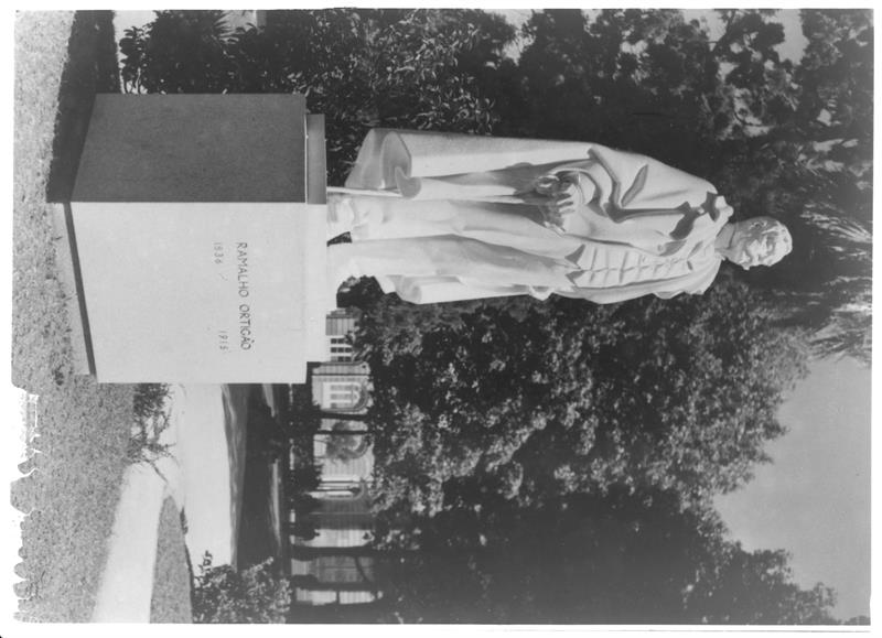 A figura de Ramalho : na inauguração da estátua do escritor