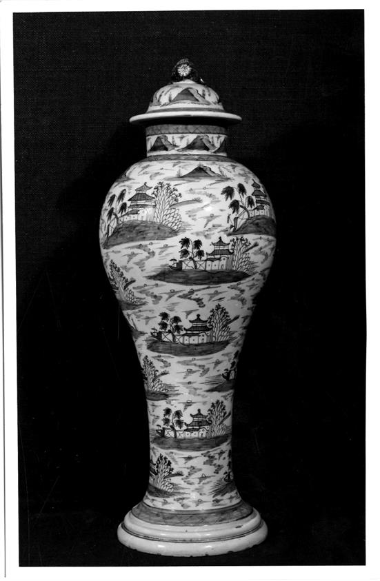 Cerâmica portuense : séculos XVIII e XIX : jarrão com tampa