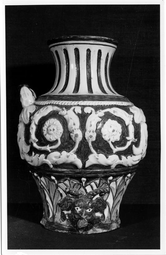 Cerâmica portuense : séculos XVIII e XIX : depósito para água