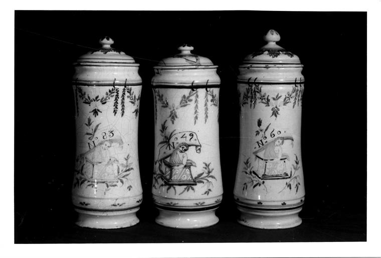 Cerâmica portuense : séculos XVIII e XIX : boiões de farmácia