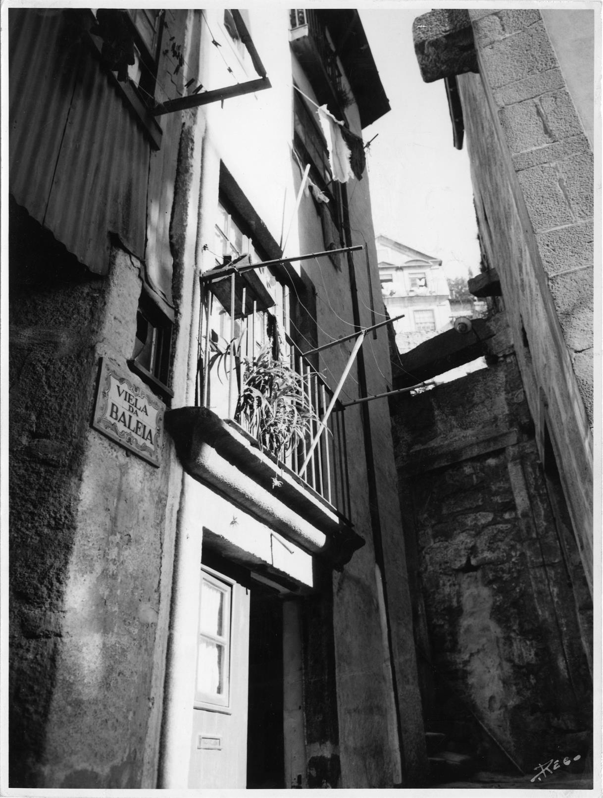 Casas do Porto : século XIV ao XIX : viela da Baleia, 1 : séculos. XV e XVII