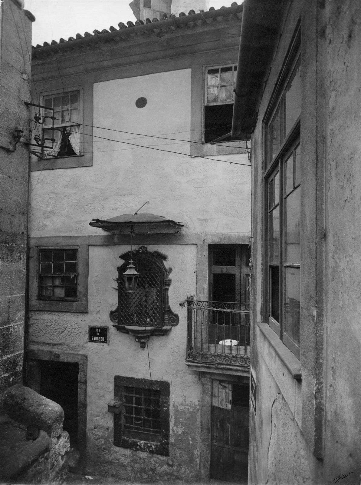 Casas do Porto : século XIV ao XIX : rua do Barredo, 17 : século XVIII