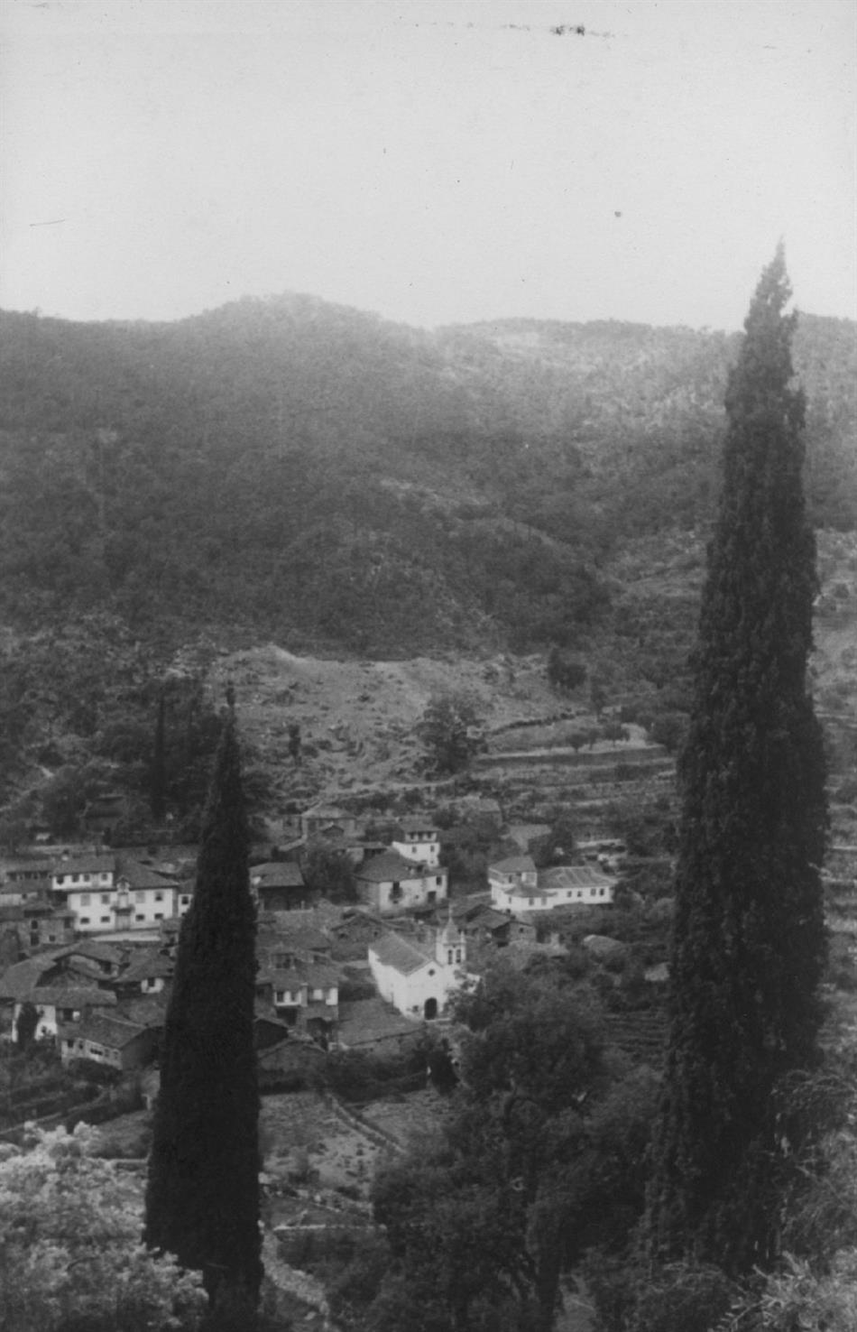 Granja do Tedo : concelho de Tabuaço : vista geral da povoação