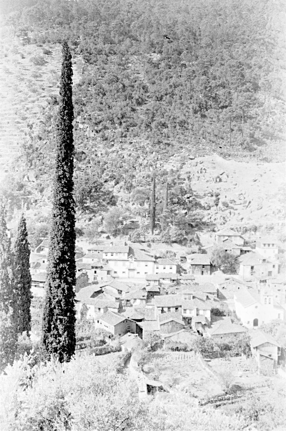 Granja do Tedo : concelho de Tabuaço : vista geral da povoação