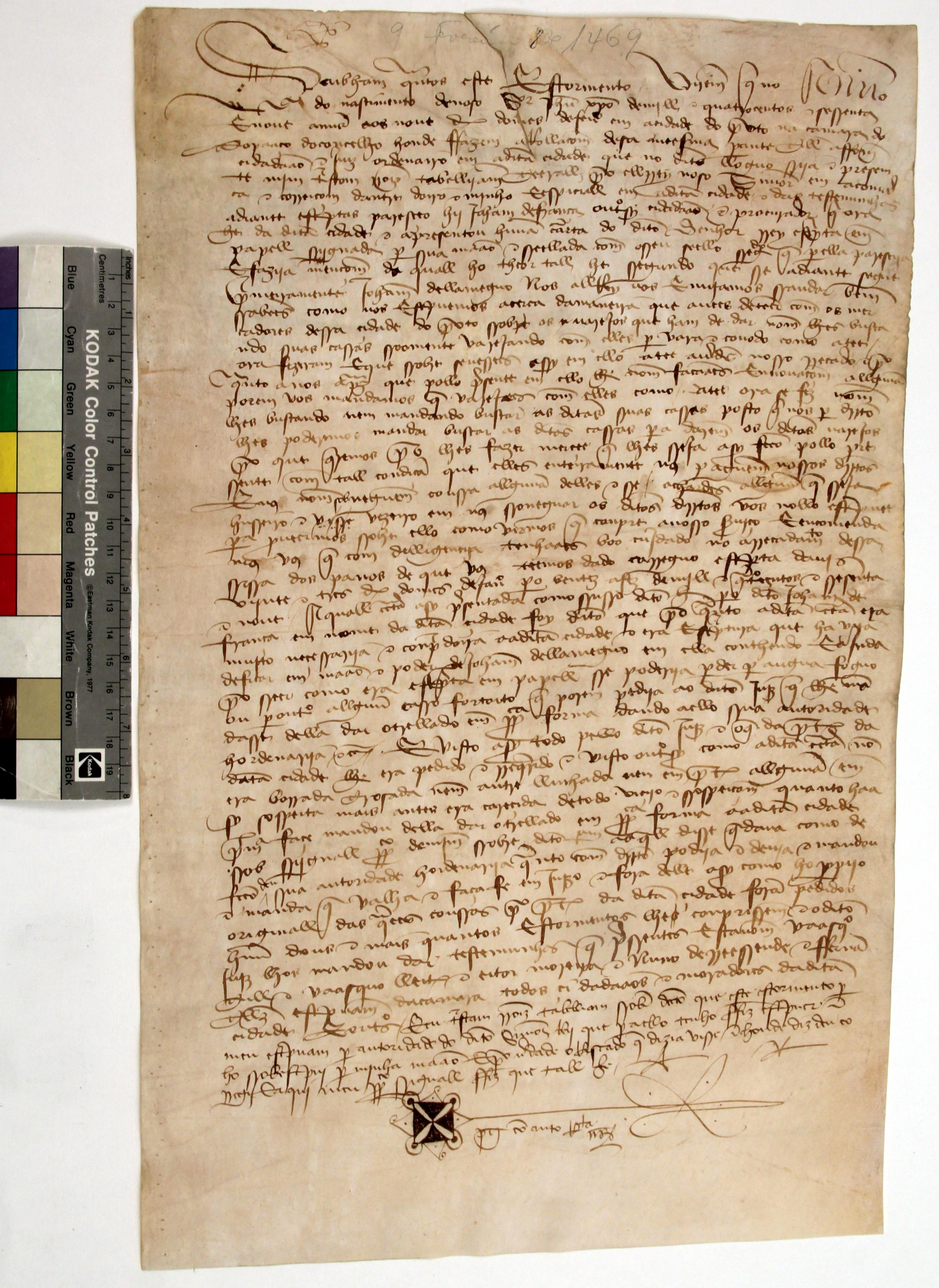 [Traslado em pública forma de carta de D. Afonso V dirigida a João de Lamego sobre o varejamento de mercadorias no Porto]
