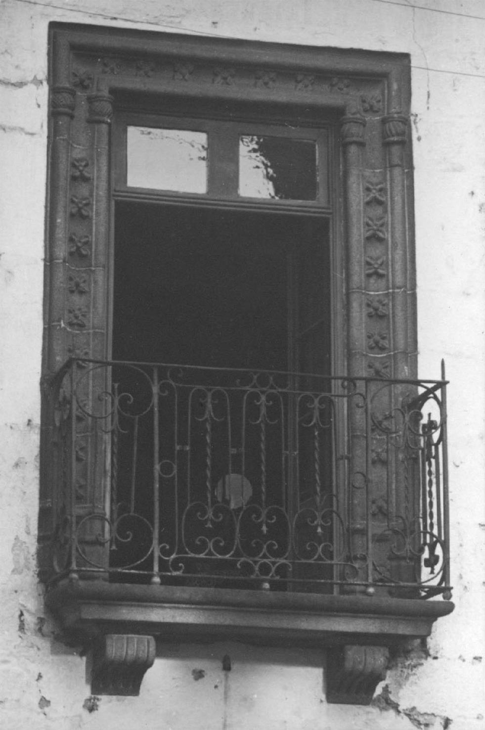 Guimarães : janela duma casa