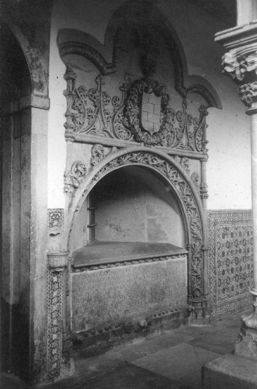 Tomar : túmulo de Dom Diogo da Gama no Convento de Cristo
