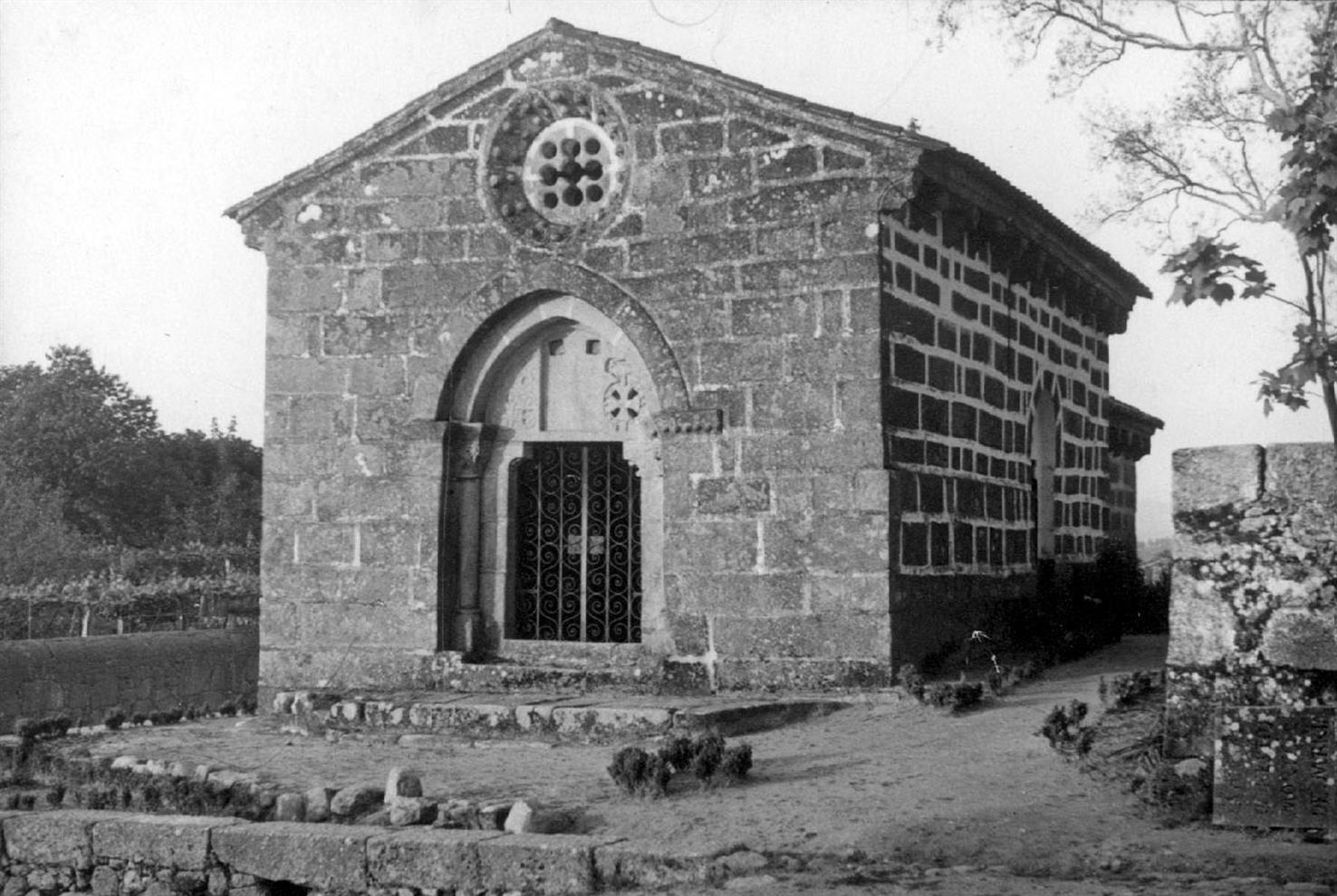 Correlhã : concelho de Ponte de Lima : vista geral da Capela de Santo Abdão