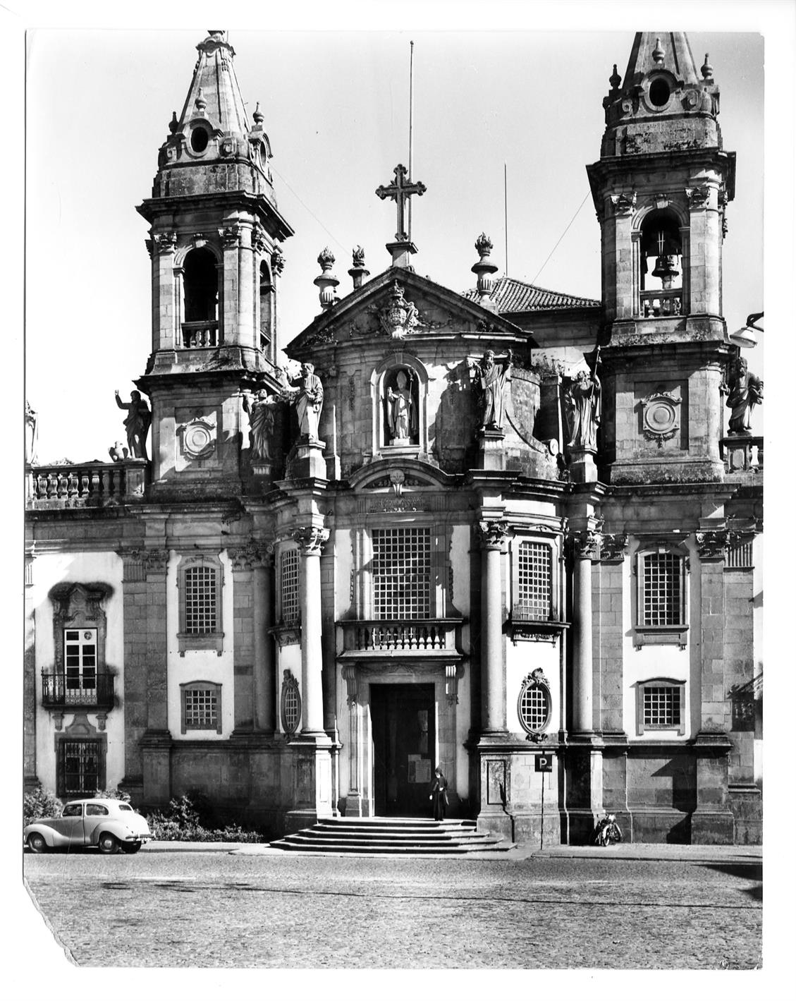 Um século de arquitectura e talha do Noroeste de Portugal : Braga : fachada da igreja do Hospital de São Marcos