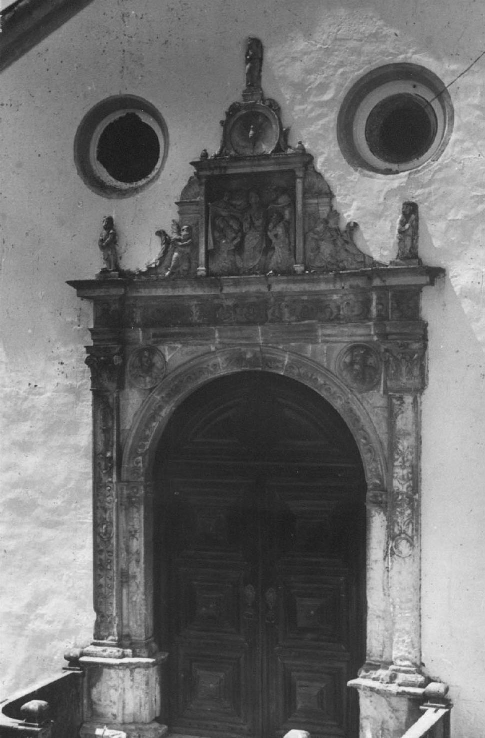 Sardoal : porta principal da Igreja da Misericórdia